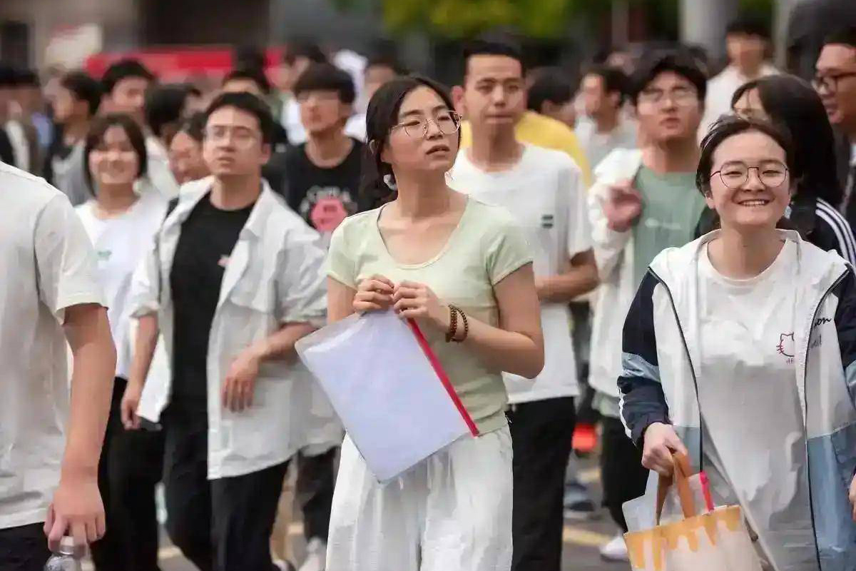近三年专业红绿榜出炉！这些专业正在上演"冰与火之歌"